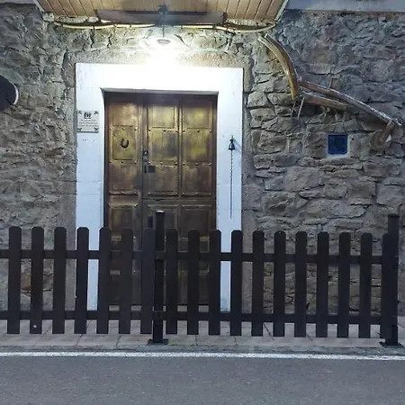 Semesterbostad Complejo Rural Valle Del Narcea *