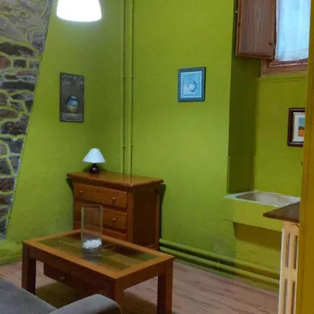 Complejo Rural Valle Del Narcea Semesterbostad